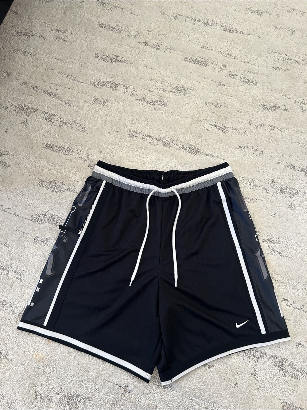 Nike Black and White Men's Athletic Shorts
